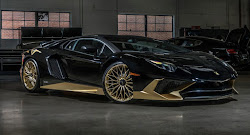 lamborghini aventador gold sv custom coupe beverly hills last carscoops svs roll factory final arrived motoroids