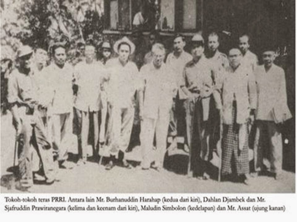 PustakaNet DELLAS: Pemerintahan Revolusioner Republik Indonesia PRRI