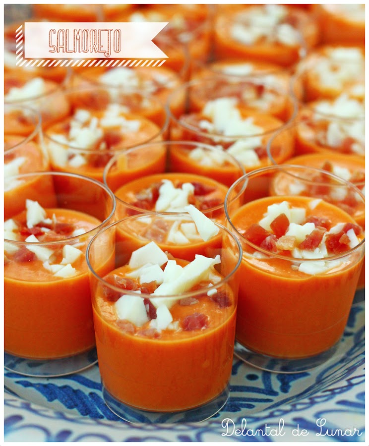 Salmorejo: Sopa de tomate con topping de huevo duro y jamón