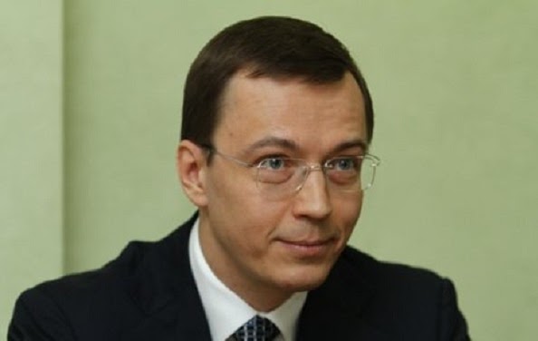 Я - аферист. Мужчина банкир. Олег кузьмин банк. Книга клуб банкиров. Поздравить банкира с днем рождения.