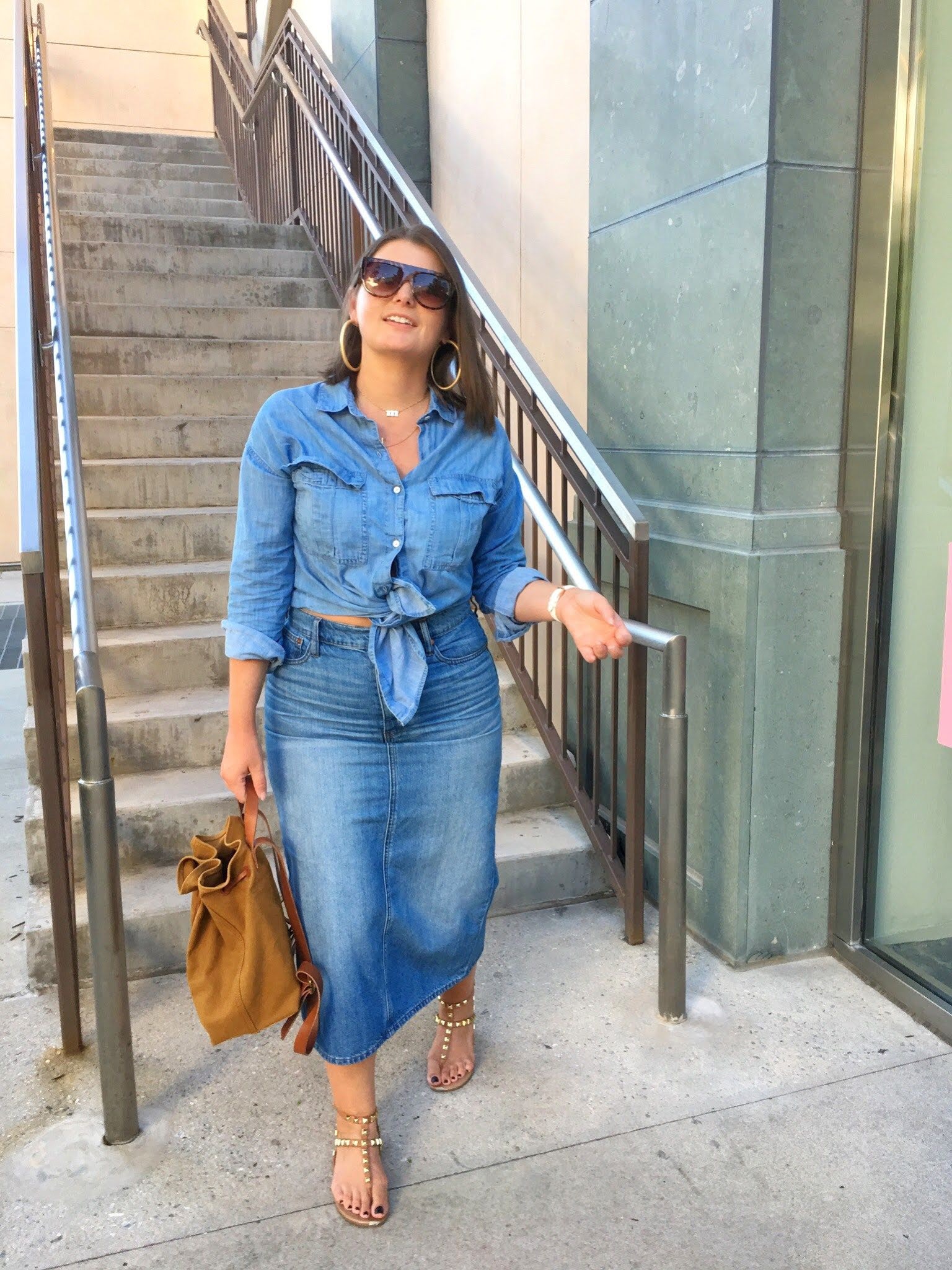 Saia Plissada Com Camisa Jeans Shop Saia Midi Plissada Com Camisa