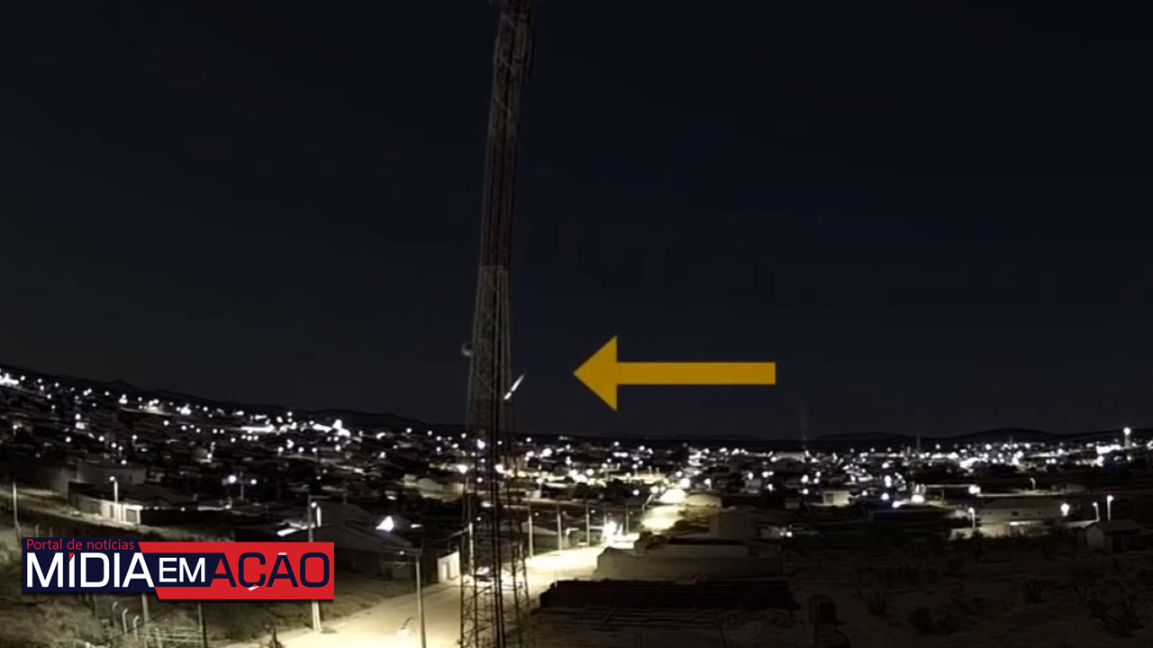 Câmera instalada na torre da Atel Telecom flagra passagem de meteoro em Cabrobó