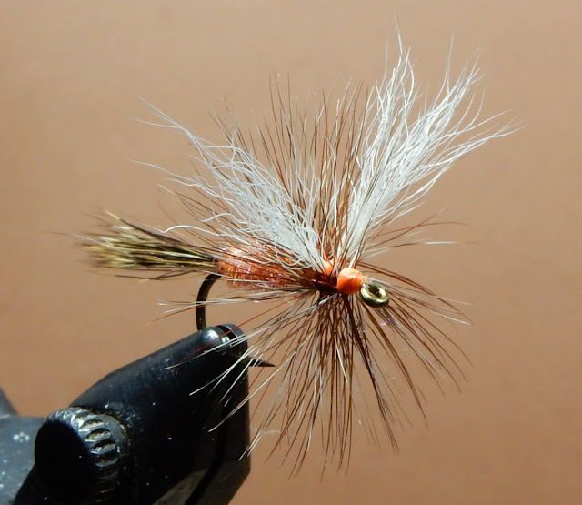 Flytying: New and Old: Ausable Wulff