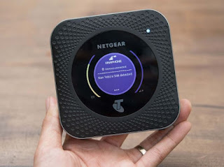 Netgear_M1_6.JPG