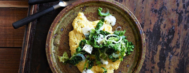 Instant polenta with cabbage