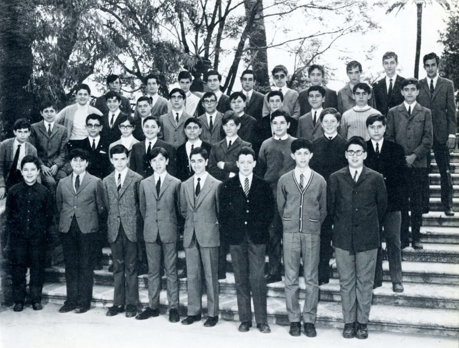 La Salle Condal 1969 La Salle Condal 4rt de Batxillerat A (19681969) La Salle Condal 1969 La Salle Condal 4rt de Batxillerat A (19681969)