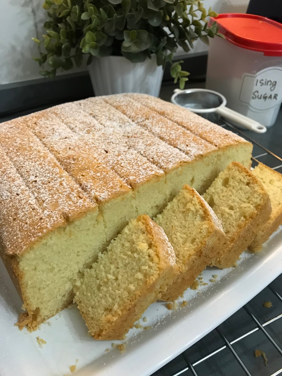 Kek Butter Yang Gebu dan Lembab.