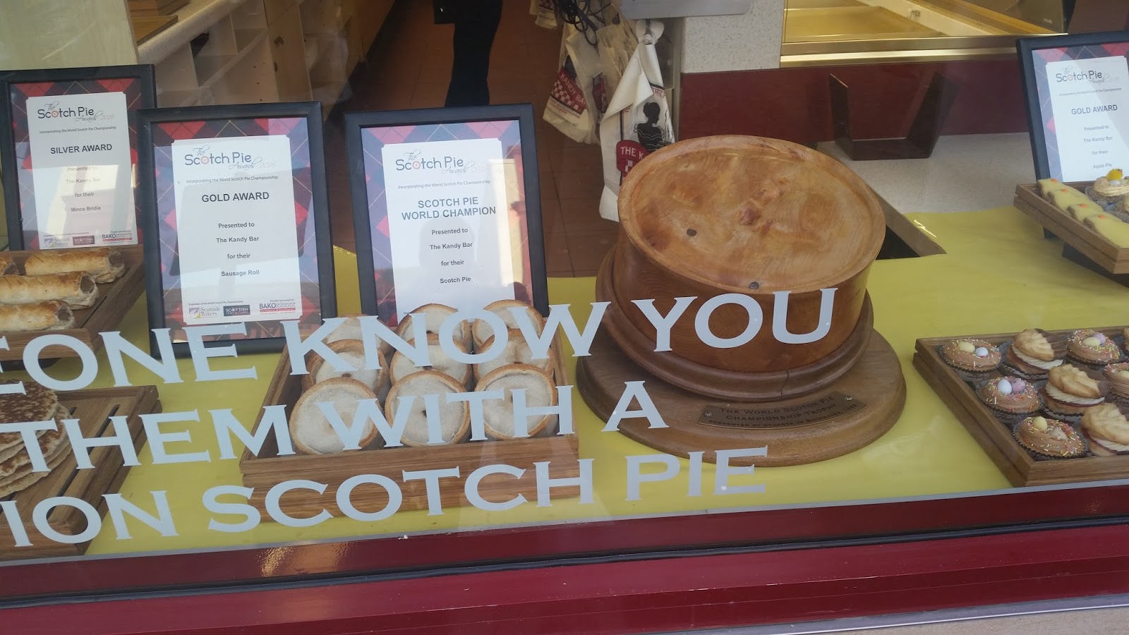 Pierate Pie Reviews Meet the Pieducer Stephen from Kandy Bar Bakery