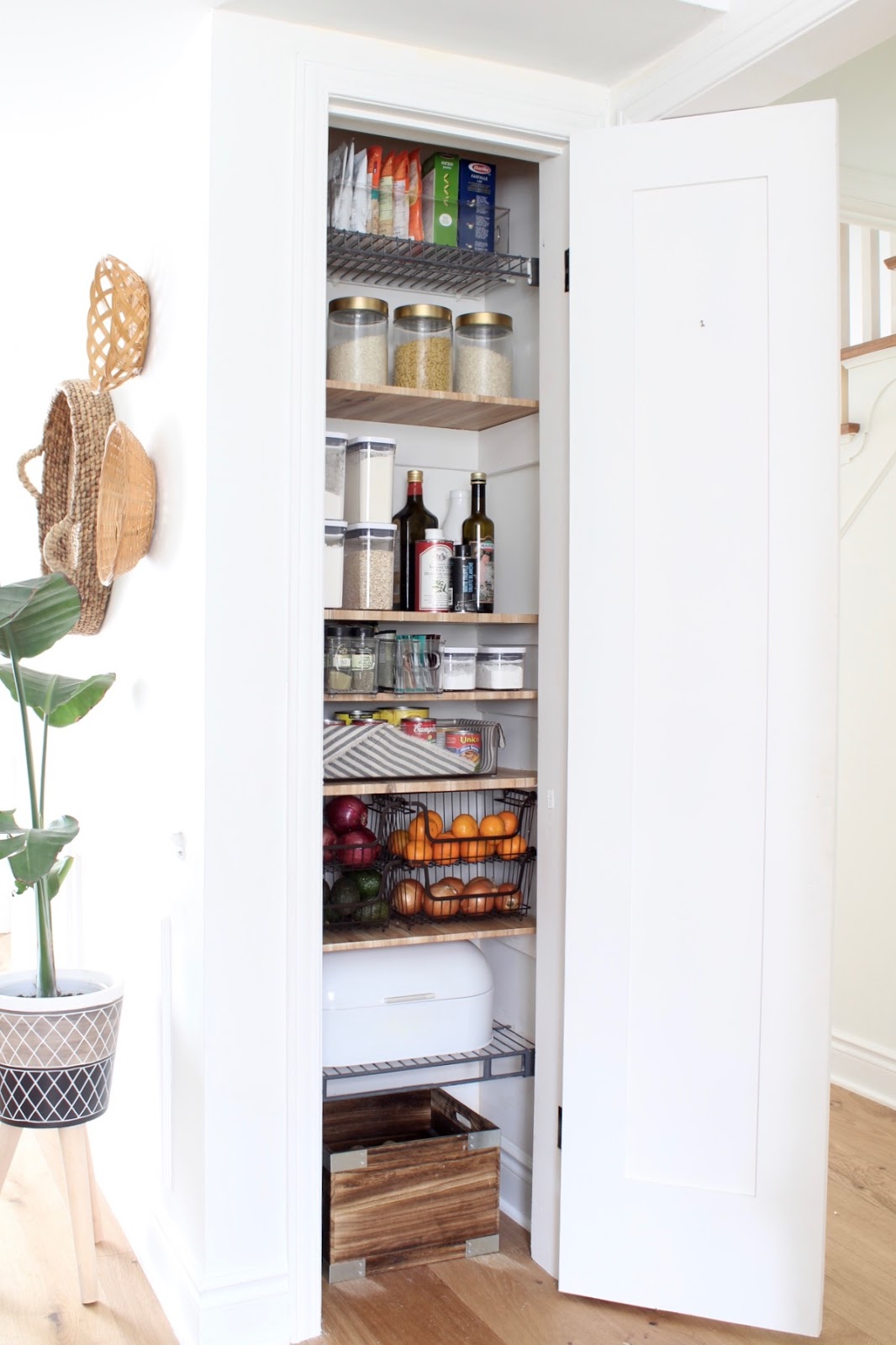 Tips for Organizing your Pantry - Harlow & Thistle