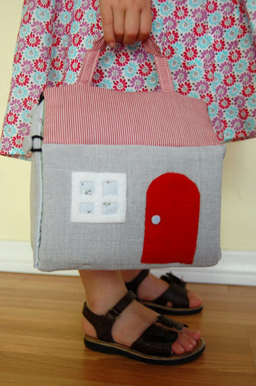 Fabric Dollhouse Bag Tutorial