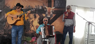 Primeira Tarde Sertaneja AsmoviQ - Festival faz resgate cultural