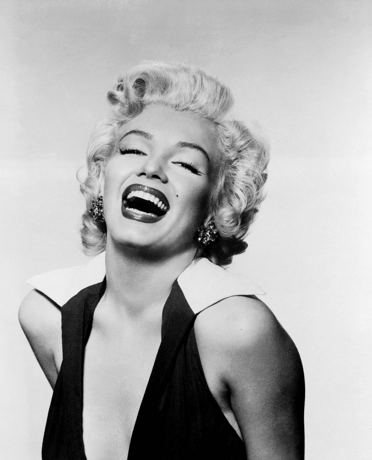 Marilyn Monroe Hot Pictures Photo Gallery And Wallpapers