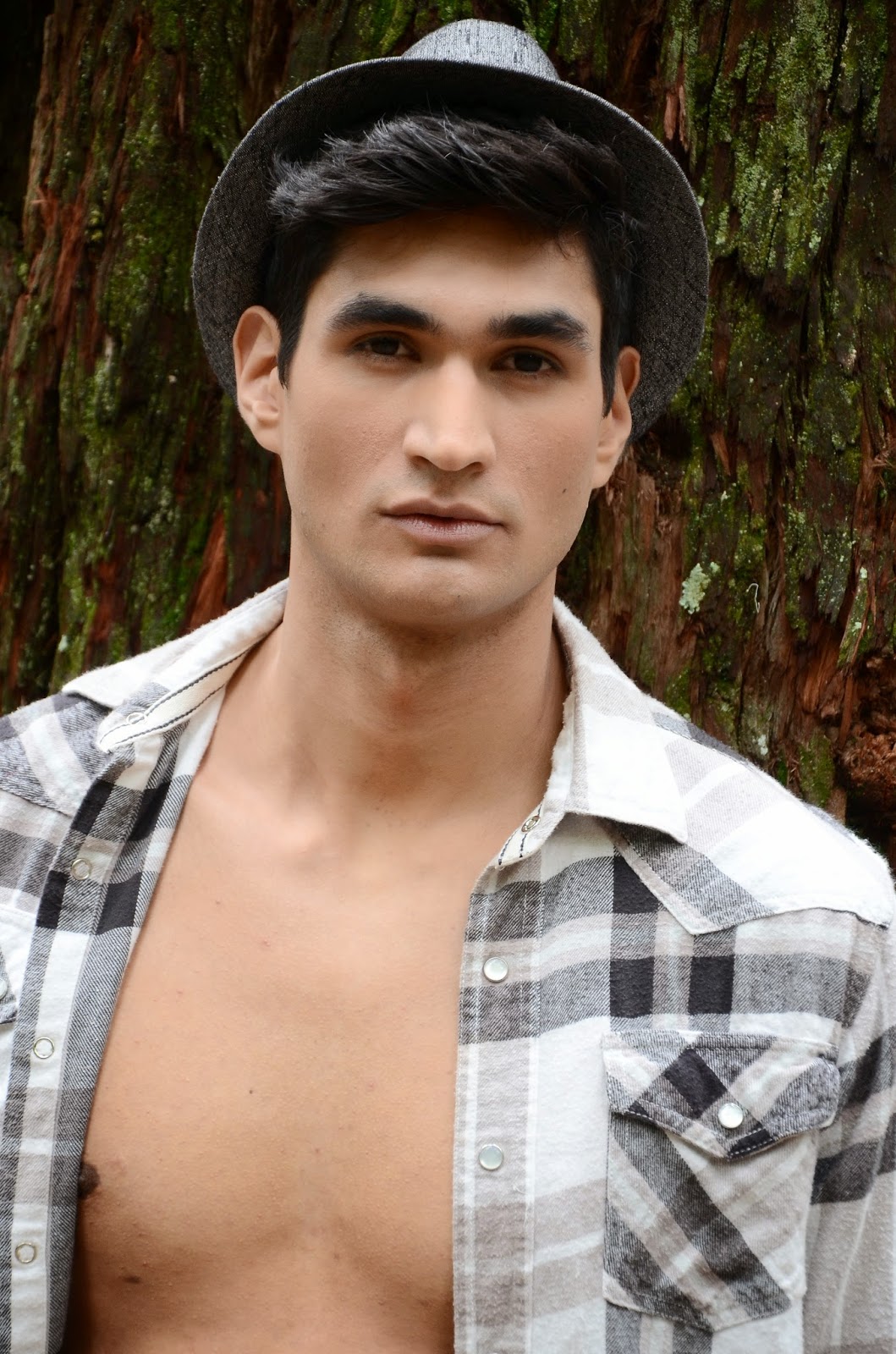 Agência Uno Models A LINHA DE