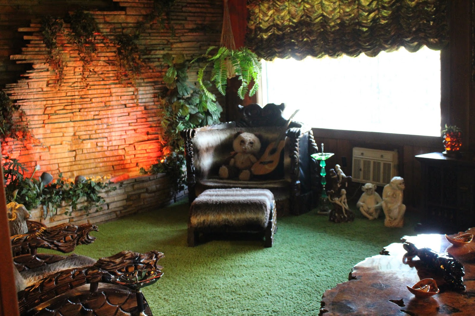 Armand's Rancho Del Cielo Graceland's Jungle Room Secrets
