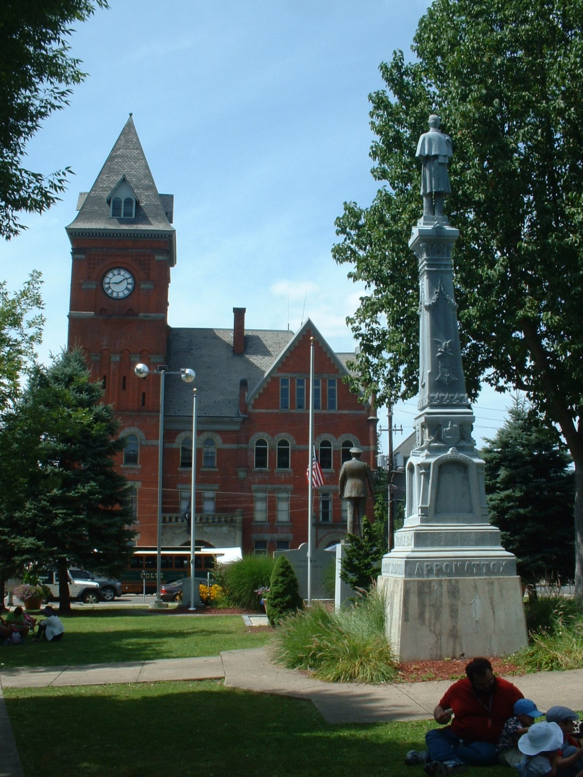 Frank's Place Carbondale City Hall