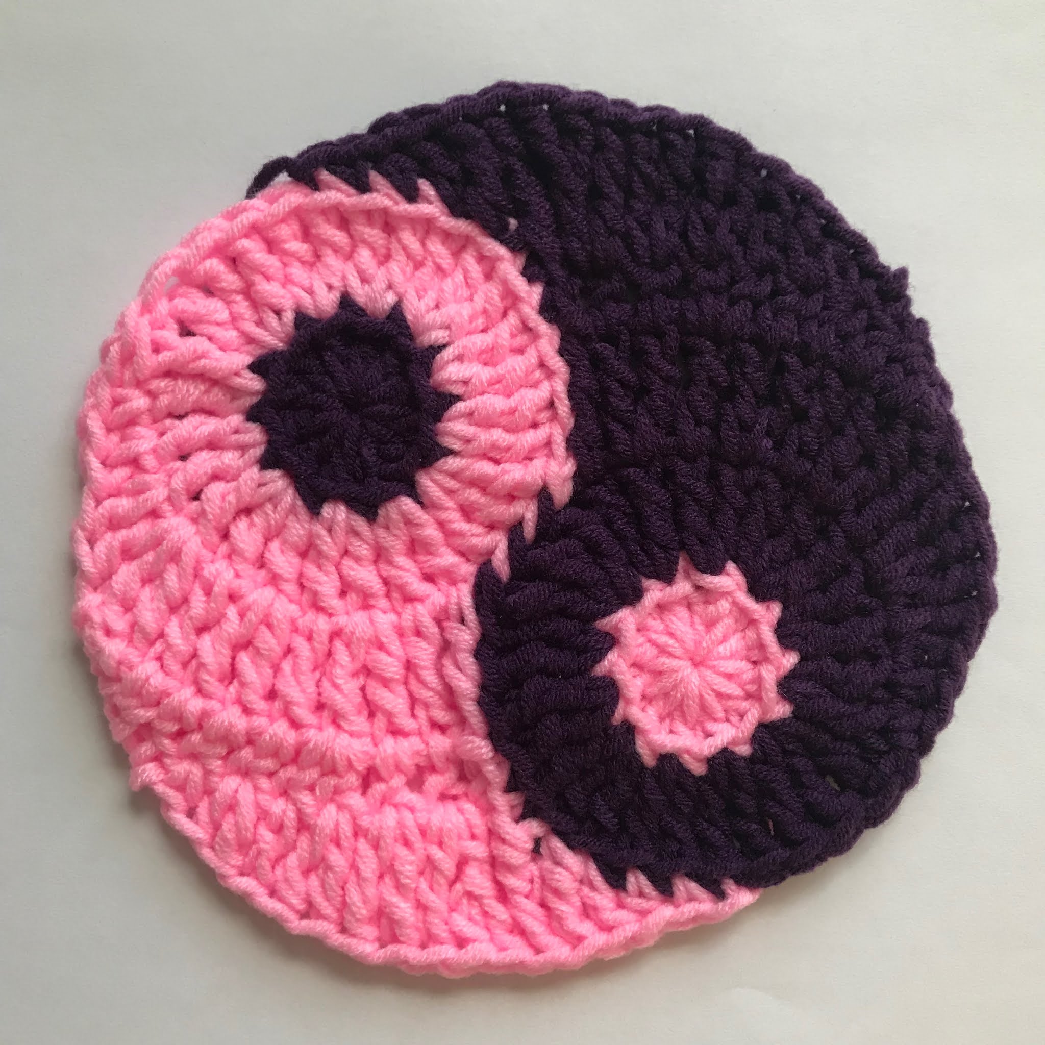 Bright Bag Yin Yang granny square!