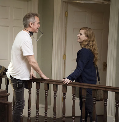 Sharp Objects Amy Adams And Jean Marc Vallee Set Photo
