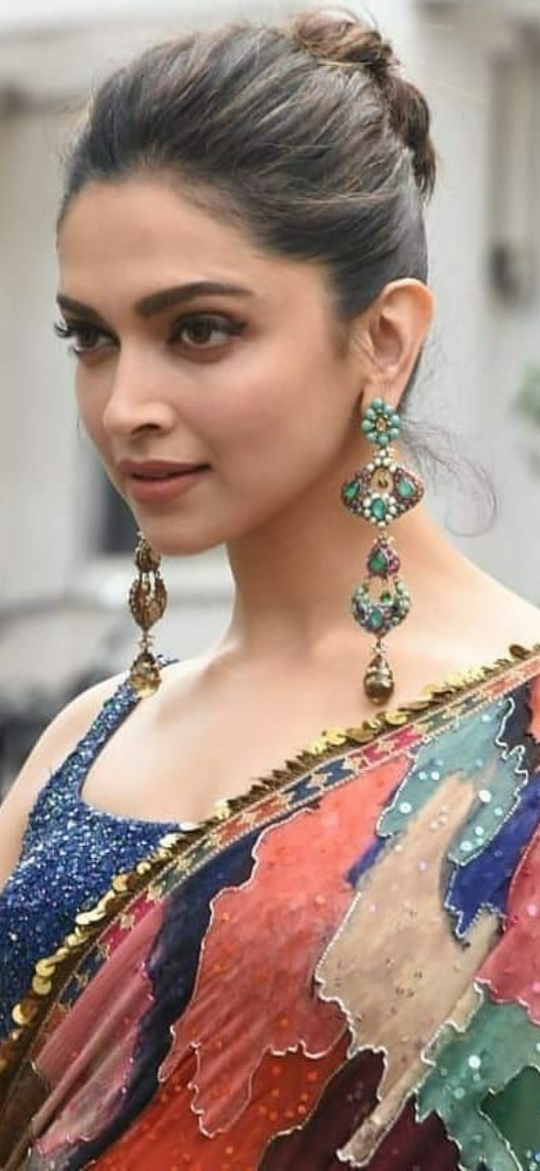 Actress%2BDeepika%2BPadukone%2BHD%2BWallpapers%2BFor%2BMobile%2B1.png