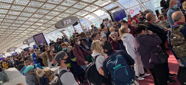 Coronavirus : Arrivée à Roissy-Charles de Gaulle, ou le laxisme incohérent du gouvernement dans sa « lutte » contre la pandémie