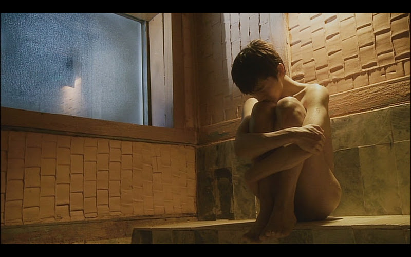 Boys on Film 6: Love 100 ° C - Kim Do-jin, Kwak Jae-won & Various Naked Extras.
