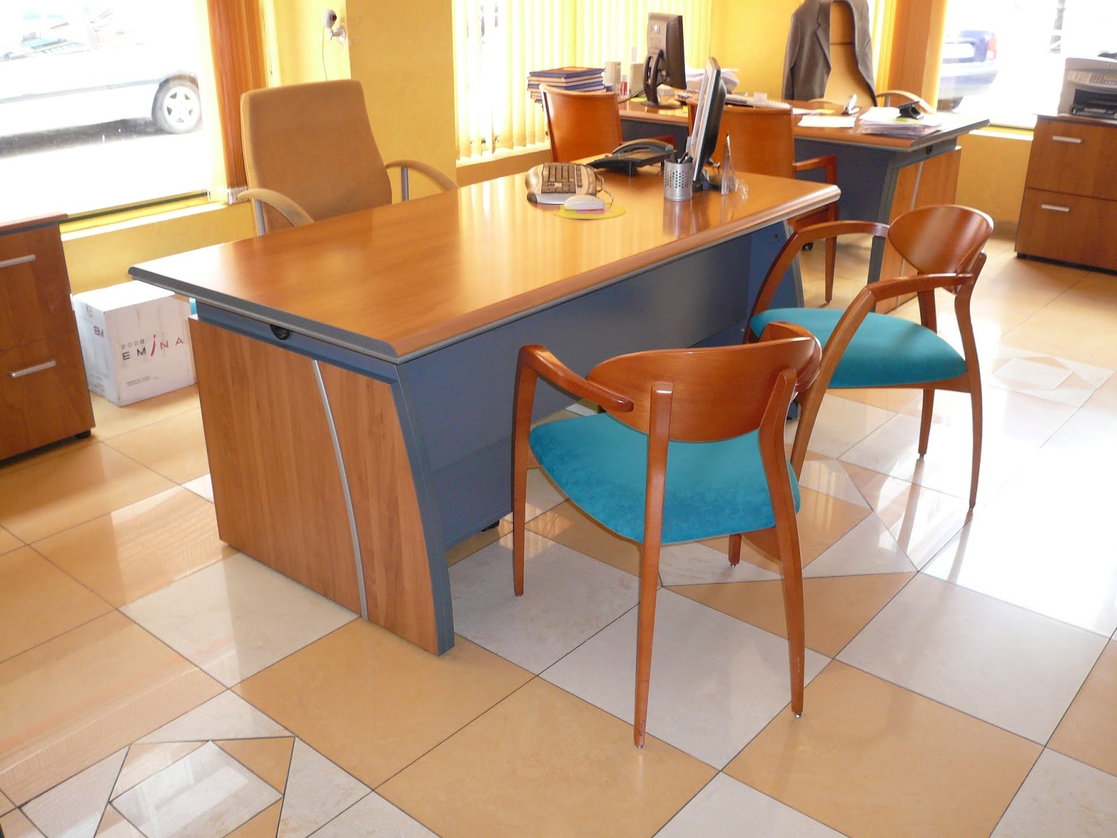 MUEBLES DE OFICINA MUEBLES DE OFICINA DE "PANEL Y PERFIL" DE SEGUNDA MANO