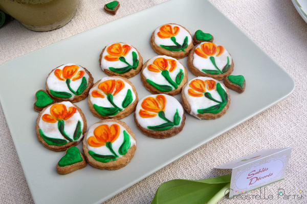 CreastelleParty - Tulip Mother's day - decorated cookies