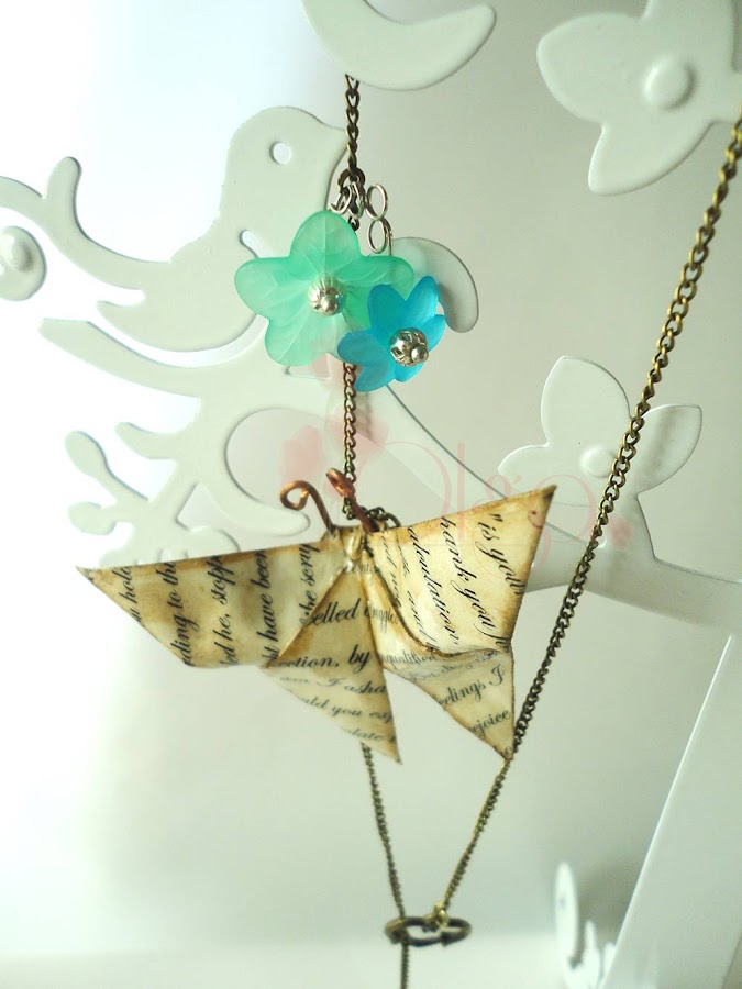  Desde el Taller de Olga.Collar mariposa de Origami