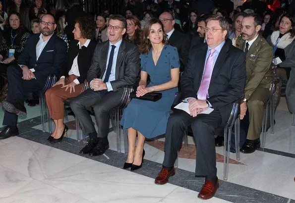 Letizia wore Parada shoes. Spanish Queen chaired presentation of Digitalizadas (Digitalization) project at Parador de Compostela Hotel