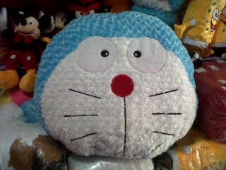 Bantal Doraemon Jumbo
