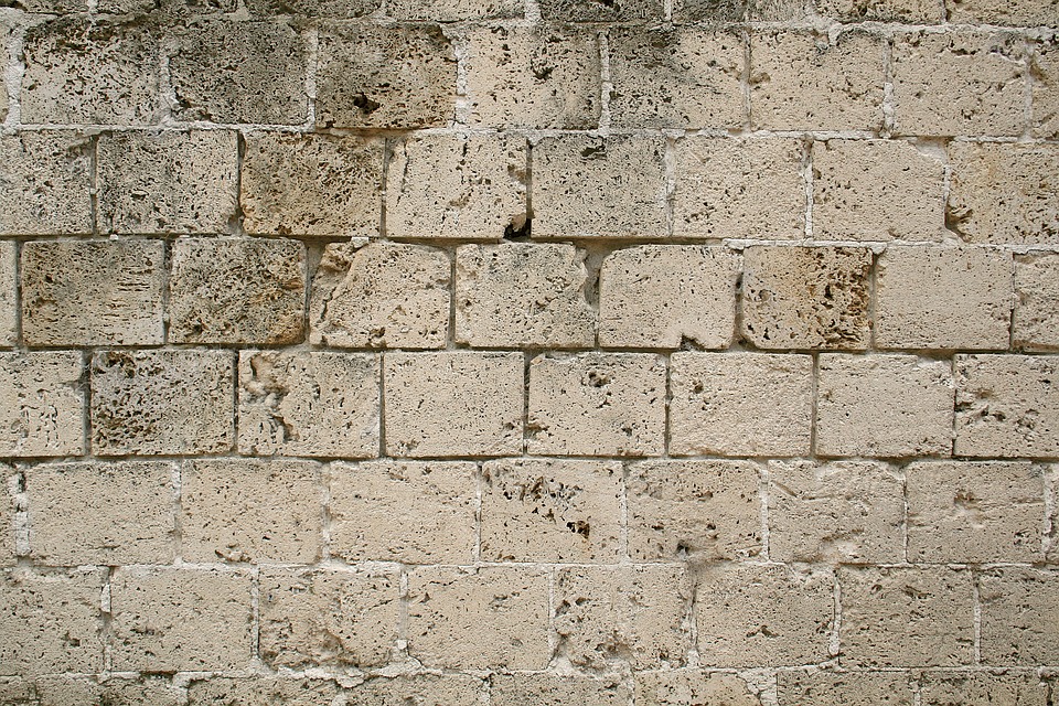 Meglio il tufo o il mattone forato Edilizia in un click Meglio il tufo o il mattone forato Edilizia in un click