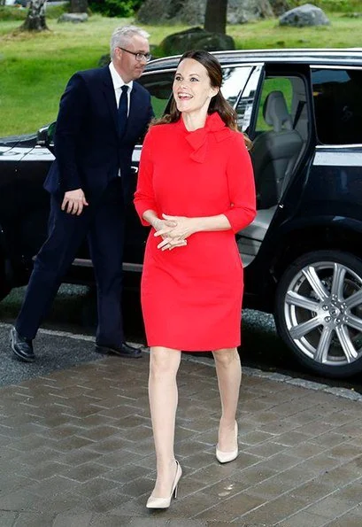 Princess Sofia Hellqvist of Sweden was present at the graduation ceremony of the Sophiahemmet for the nurses of the organisation who have completed their training at Sophiahemmet University