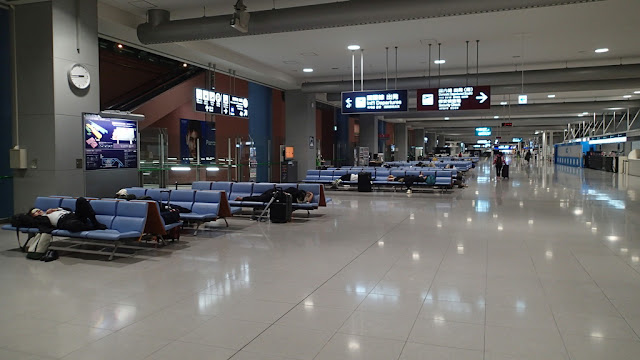 大阪關西機場過夜 大阪關西機場過夜