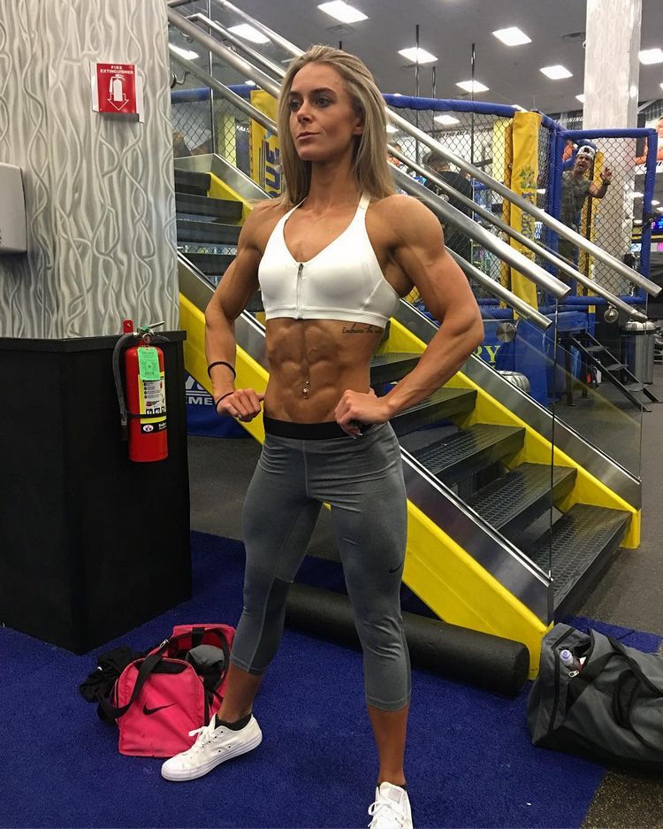 24 Years Old Incredible Abs Figure Competitor Corinne