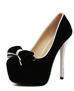 sepatu high heels hitam