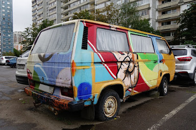 VW Transporter Type 2 (T3) graffiti painted