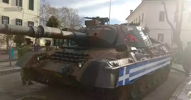 Ενα τεθωρακισμένο Leopard για τους κατοίκους και τους επισκέπτες των Ιωαννίνων Ενα τεθωρακισμένο Leopard για τους κατοίκους και τους επισκέπτες των Ιωαννίνων