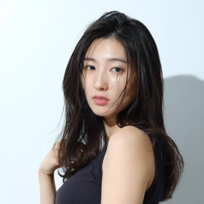 코피 터지는 글래머 몸매를 가진 일본 약사 - 디쁠