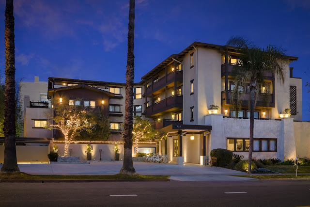 Few Santa Monica hotels offer the kind of upscale, complimentary amenities you'll find at The Ambrose, in a residential neighborhood of beachy Santa Monica.