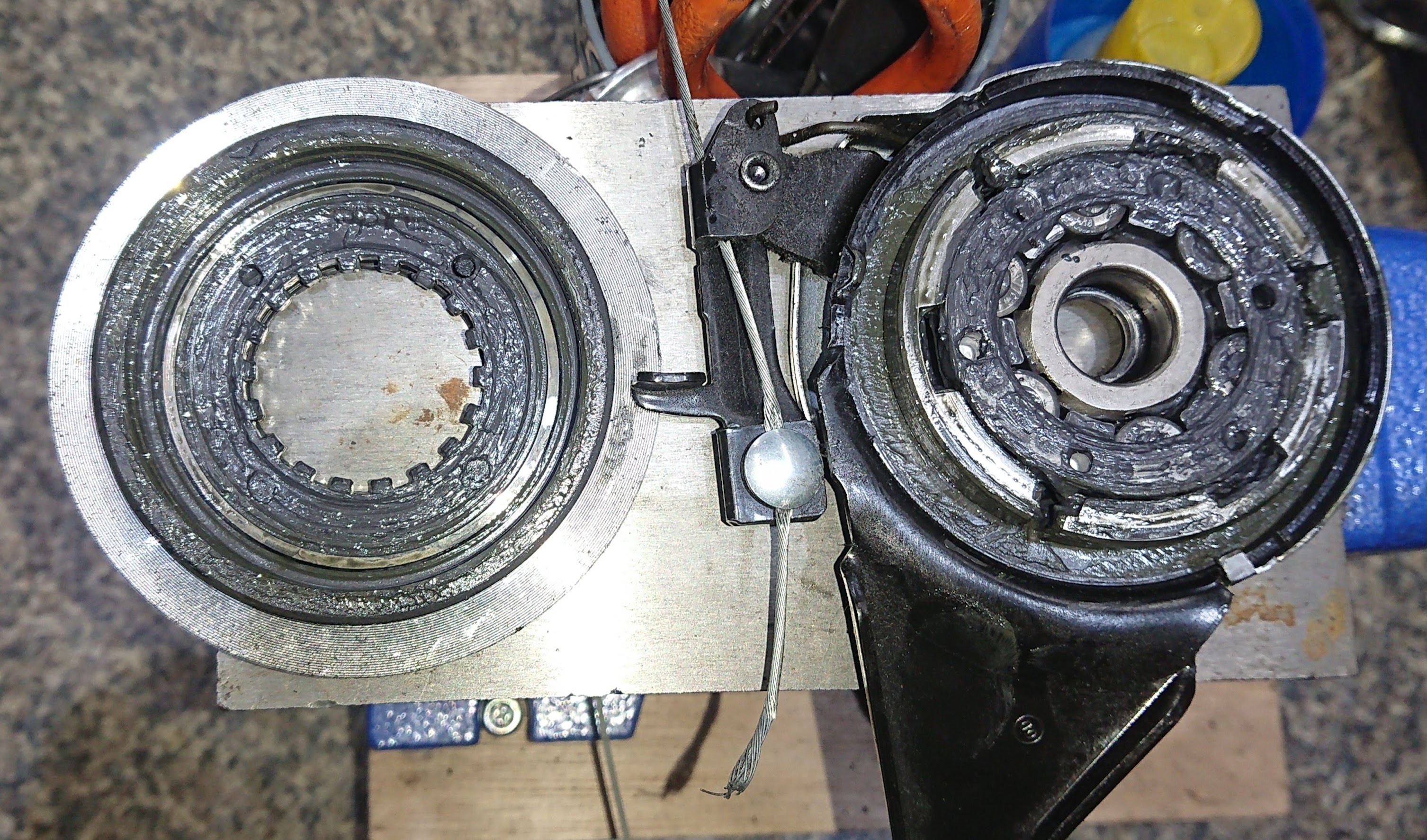 自転車の修理屋さん M's Cycle Roller Brake Grease