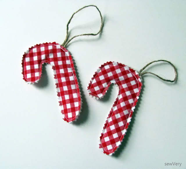 sewVery: A sewVery Simple Candy Cane Ornament Tutorial