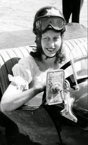 Speedqueens: Early Female Racers in New Zealand
