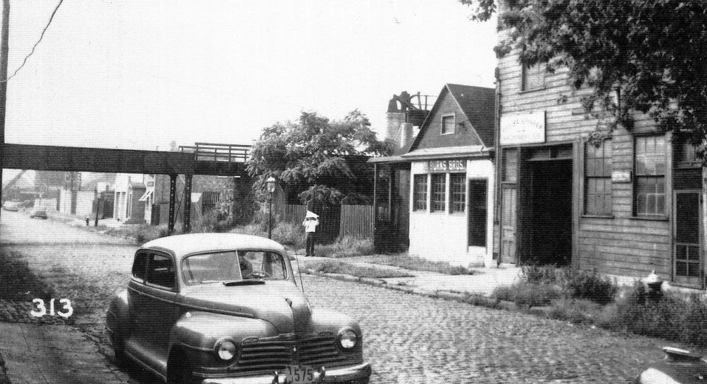 Vintage Photographs Capture Streets of Jersey City, New Jersey From the
