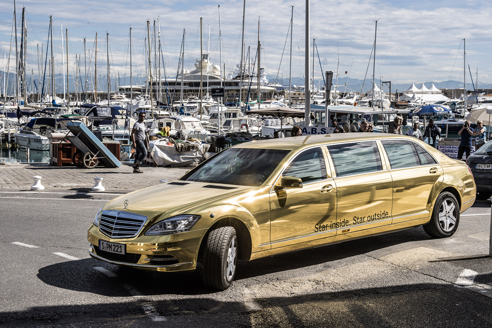 CAFÉ RACER 76: Mercedes-Benz Brings a Gold Fleet to Cannes Film Festival