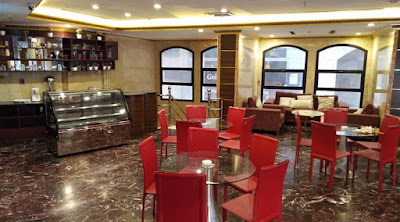 restoran pengalaman menginap di hotel al olayan al khalil makkah ketika umroh review traveling nurul sufitri lifestyle blogger arab saudi