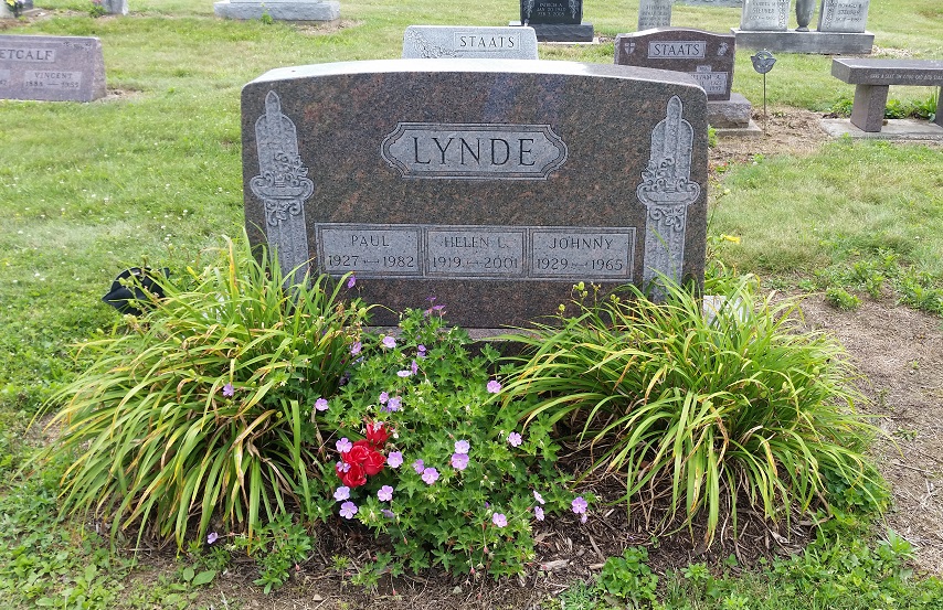 Six Feet Under Hollywood: Paul Lynde