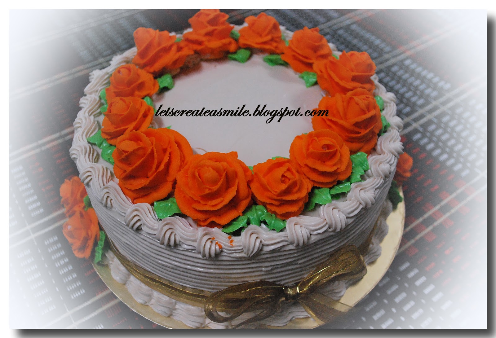 UMMU AFIQ CAKES TELUK INTAN, PERAK 012 9291261 WEDDING CAKE FOR LUQMAN AND MARINA.