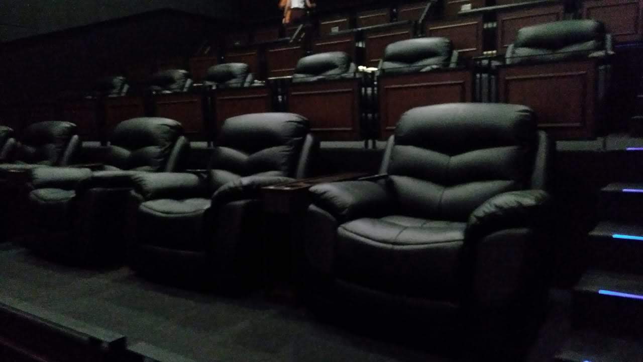 Nonton Mewah di Audi Satin Suite CGV Grand Mall Batam Blogging is cool!