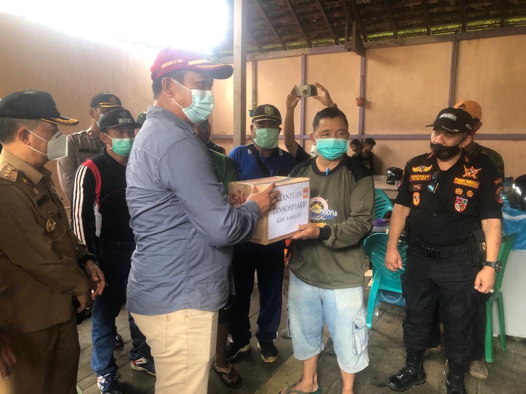 Bantuan pemda Sanggau lansung turun kepada korban puting beliung di Sosok