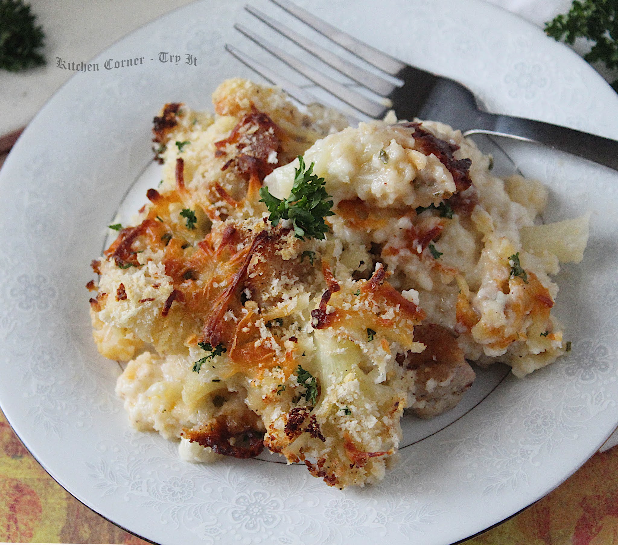 Baked Cauliflower and Chicken With Cheese Sauce