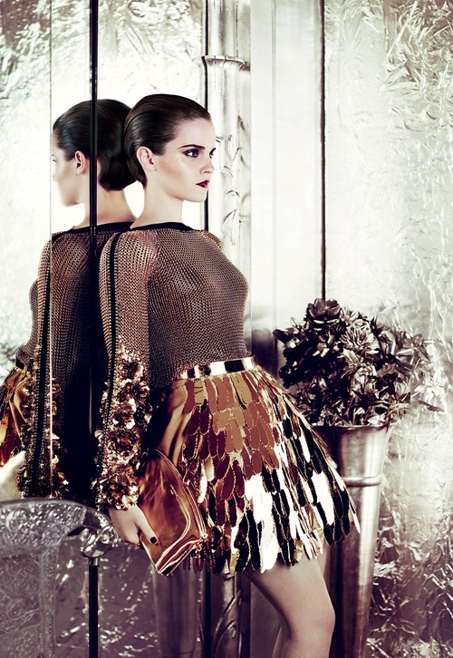 emma watson vogue cover usa. Emma Watson - Vogue July 2011. emma watson vogue cover us 2011.